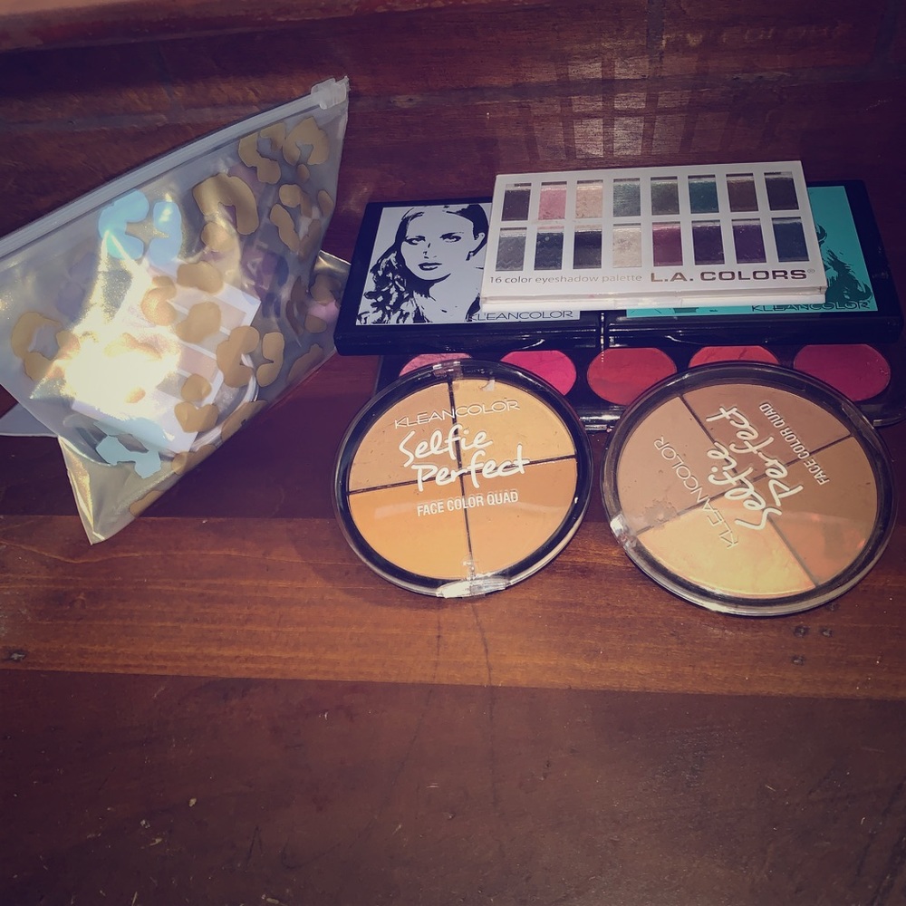 Make up bundle
